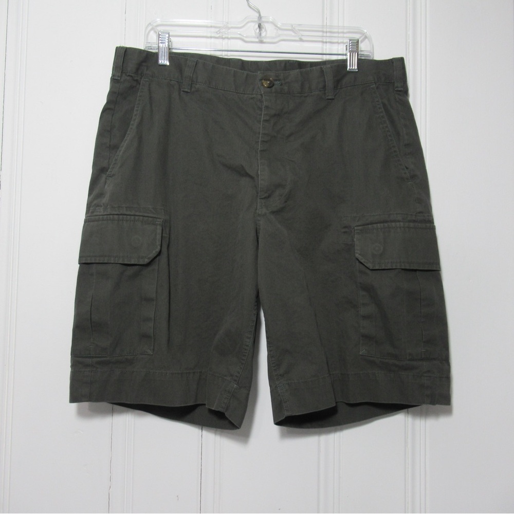 Brooks Brothers Men’s Dark Green Cargo Shorts Size 36